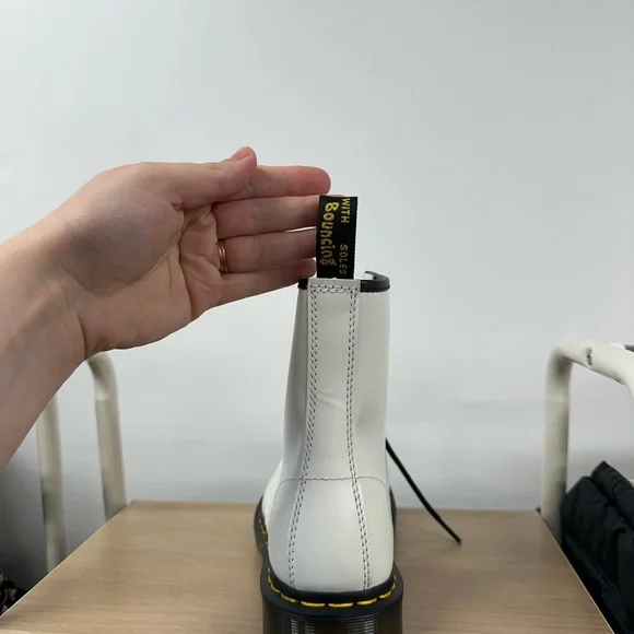 Dr. Martens 1460 Smooth - White - Unisex - Picture 10 of 13